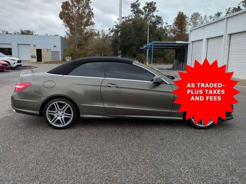 Used 2011 Mercedes-Benz E 550 Cabriolet image 4