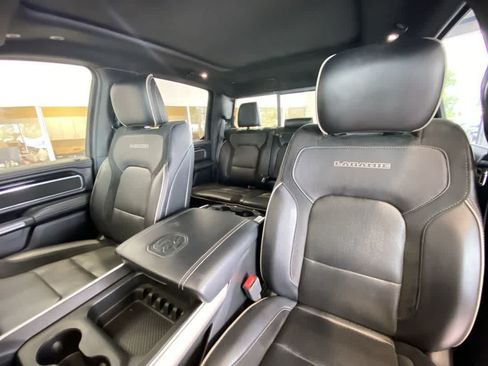 Used 2019 RAM 1500 Laramie w/ Sport Appearance Package AWD/4WD image 14