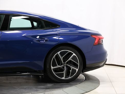 Used 2024 Audi e-tron GT Premium Plus w/ Performance Package image 10