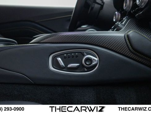 Used 2023 Aston Martin V8 Vantage Coupe RWD image 82