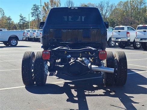 Used 2025 RAM 5500 Tradesman image 5