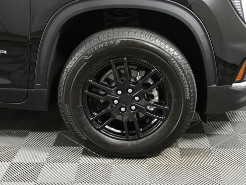 New 2025 GMC Acadia Elevation image 39