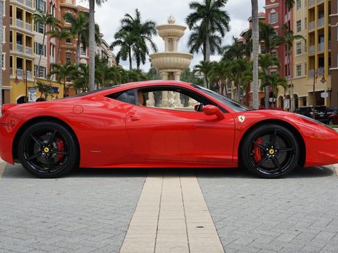 Used 2010 Ferrari 458 Italia Coupe RWD image 3