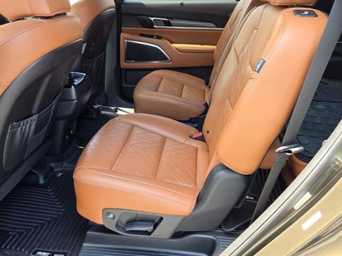 Used 2024 Kia Telluride SX Prestige X-Pro AWD/4WD image 13