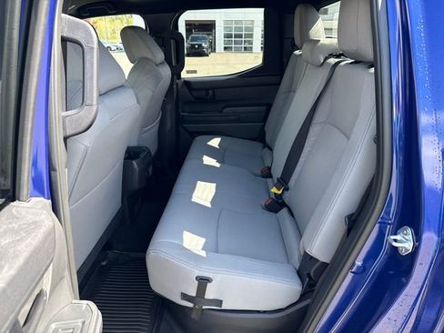 Used 2025 Toyota Tacoma SR5 AWD/4WD image 19