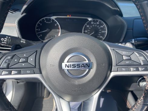 Used 2022 Nissan Altima 2.5 SR AWD/4WD image 10