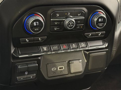 Used 2023 Chevrolet Silverado 2500 LT w/ Convenience Package image 18