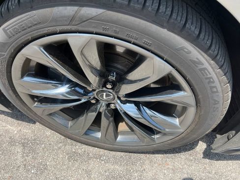 Used 2023 Lexus LS 500 F Sport w/ Cold Weather Package (CK) RWD image 39