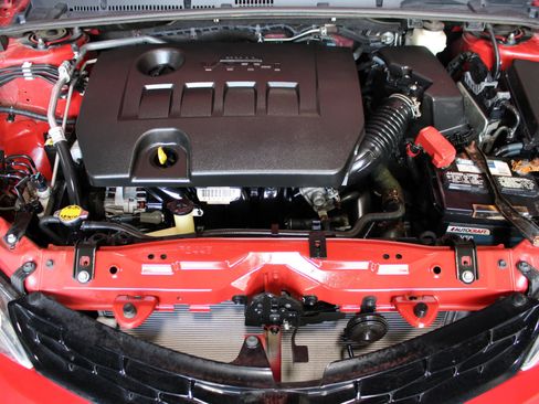 Used 2016 Toyota Corolla LE FWD image 30
