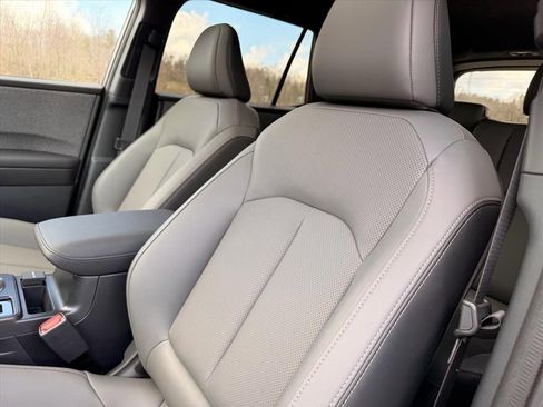 New 2026 Subaru Outback Limited AWD/4WD image 10