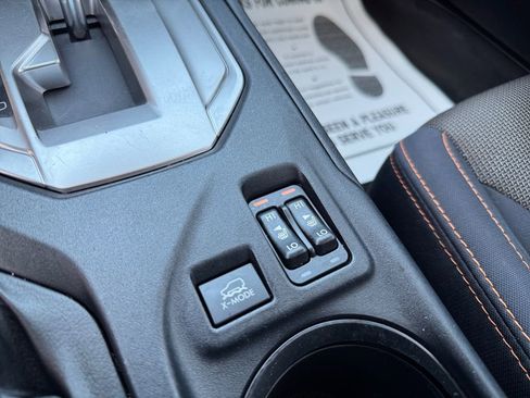 Used 2018 Subaru Crosstrek 2.0i Premium w/ Eyesight System image 30