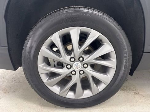 Used 2025 Buick Enclave Preferred image 37