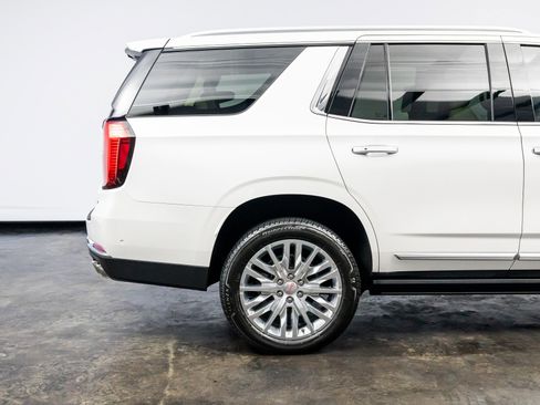 Used 2025 GMC Yukon Denali w/ Denali Reserve Package image 27