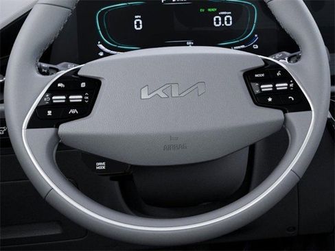 New 2025 Kia Niro SX image 23
