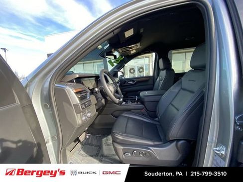 Certified 2025 GMC Yukon XL Denali image 22