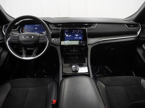 Certified 2023 Jeep Grand Cherokee L Laredo image 26