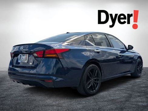 Used 2019 Nissan Altima 2.5 S FWD image 3