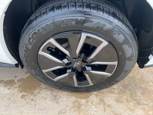 New 2026 Subaru Solterra AWD/4WD image 11