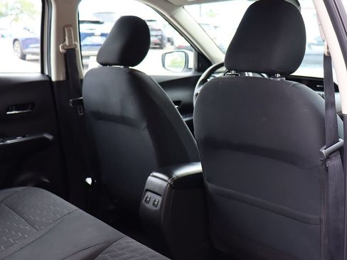 Used 2023 Nissan Kicks SV FWD image 28