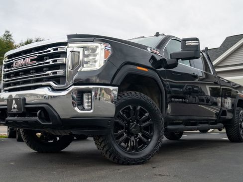 Used 2023 GMC Sierra 2500 SLE w/ SLE Convenience Package image 1