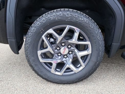 New 2026 GMC Sierra 1500 SLT AWD/4WD image 32