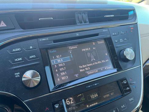Used 2015 Toyota Avalon Limited FWD image 11