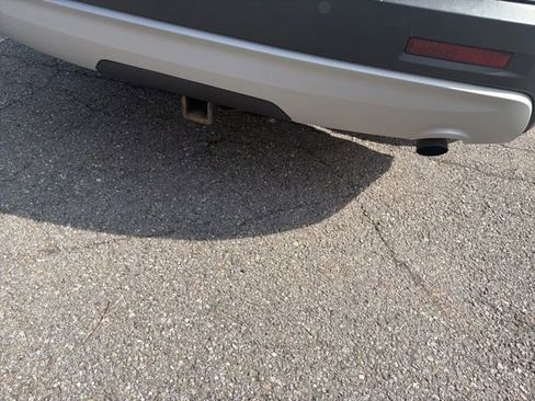 Used 2017 GMC Acadia SLE w/ Driver Alert Package I image 8