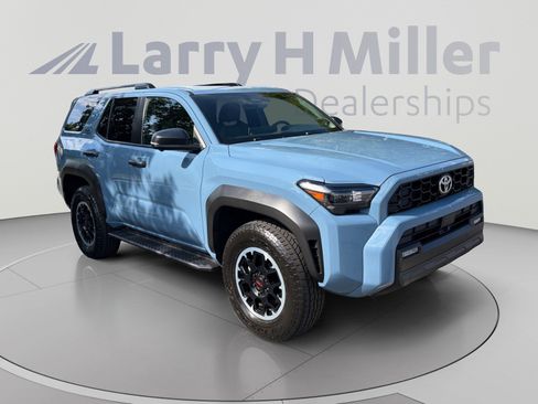 Used 2025 Toyota 4Runner TRD Off-Road Premium AWD/4WD image 7