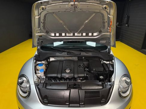 Used 2013 Volkswagen Beetle 2.5 FWD image 32