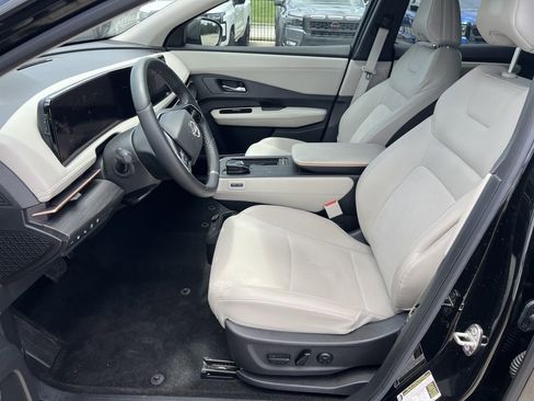 Used 2023 Nissan Ariya FWD image 8