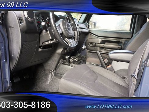 Used 2017 Jeep Wrangler Sport image 13