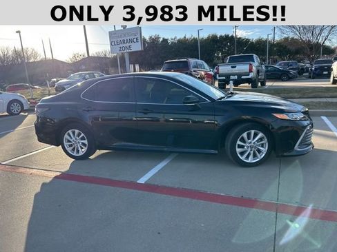 Used 2024 Toyota Camry LE image 2