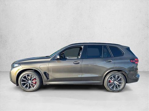 New 2026 BMW X5 xDrive50e w/ M Sport Package AWD/4WD image 5