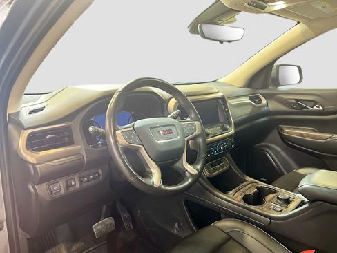 Used 2022 GMC Acadia Denali w/ Denali Ultimate Package AWD/4WD image 9