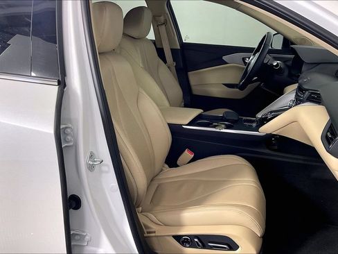 Used 2025 Acura TLX w/ Technology Package FWD image 10