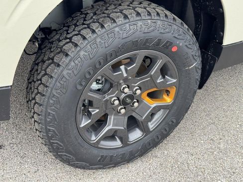 New 2025 Ford Maverick Tremor image 5