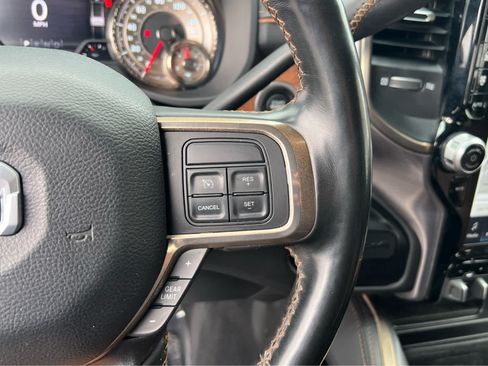 Used 2022 RAM 2500 Limited AWD/4WD image 33