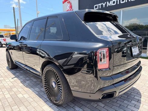 Used 2022 Rolls-Royce Cullinan AWD/4WD image 6