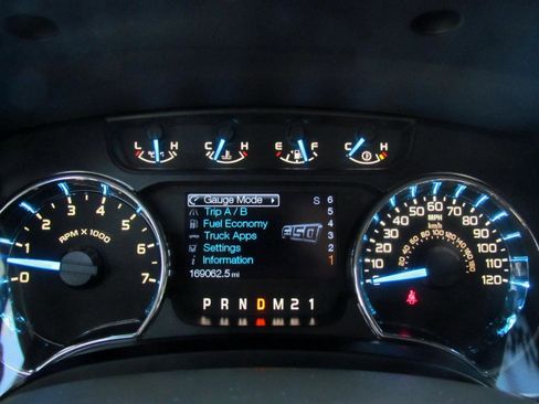 Used 2014 Ford F150 XLT w/ XLT Chrome Package image 26