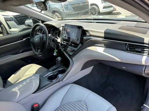 Used 2023 Toyota Camry SE FWD image 16