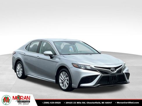 Used 2024 Toyota Camry SE FWD image 7
