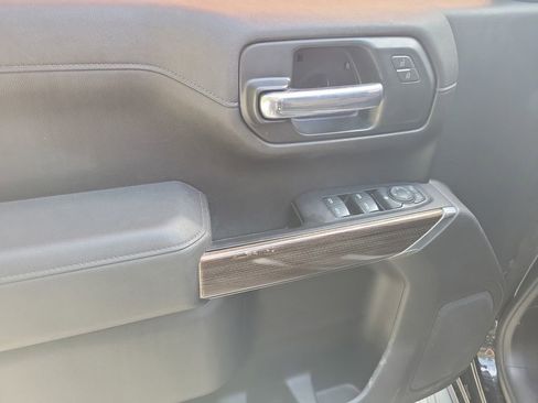 Used 2020 Chevrolet Silverado 1500 LT w/ All-Star Edition image 23