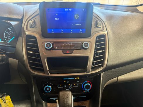 Used 2022 Ford Transit Connect XL image 19