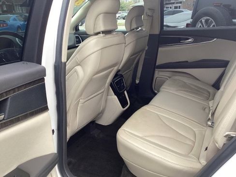 Used 2016 Lincoln MKX Reserve w/ Technology Package image 6