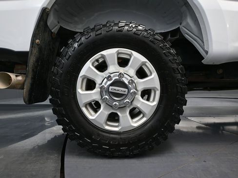 Used 2024 Ford F350 XLT w/ FX4 Off-Road Package AWD/4WD image 15