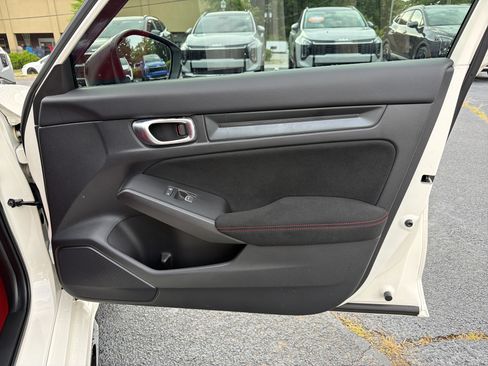 Used 2023 Honda Civic Type R image 12