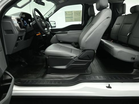 Certified 2023 Ford F150 XL w/ Trailer Tow Package RWD image 9