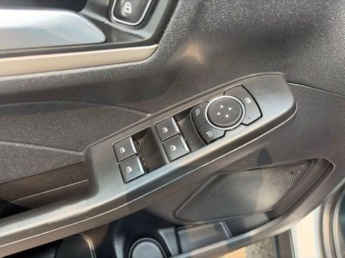 Used 2022 Ford Escape SEL FWD image 14