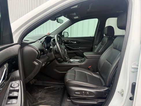 Used 2023 Chevrolet Traverse RS AWD/4WD image 7