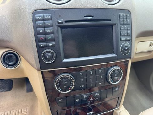 Used 2011 Mercedes-Benz ML 350 4MATIC image 30
